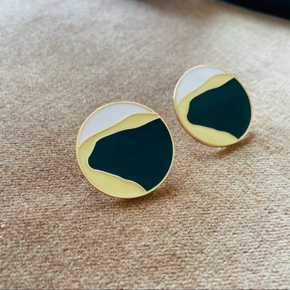 Beach round stud earrings yellow and green - Picture 4 of 5